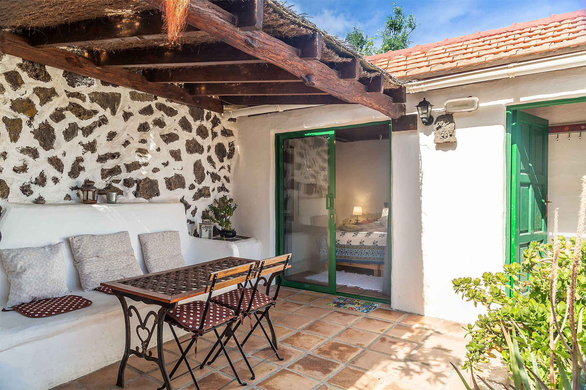 varwwwvhostsaviratodesign.comelsitio elhierro.es .aviratodesign.comwp contentuploads5 2.jpg